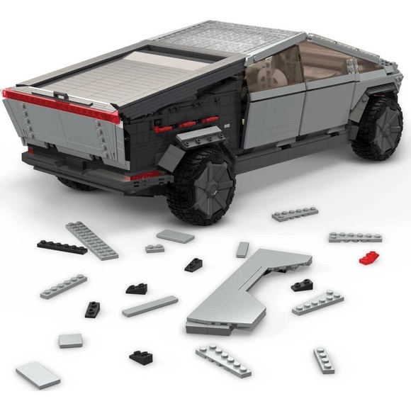 RARE - Tesla Cybertruck - Construction Puzzle - Picture 4 of 8